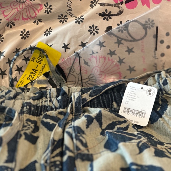 Free People - We The Free Mirage Printed Pull-On Jeans, color: Fleurie - Picture 7 of 10